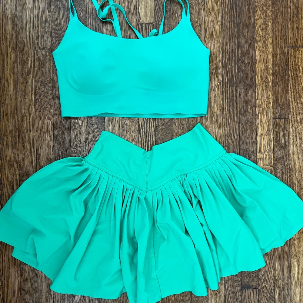 Aerie offline Vibrant Green skort small